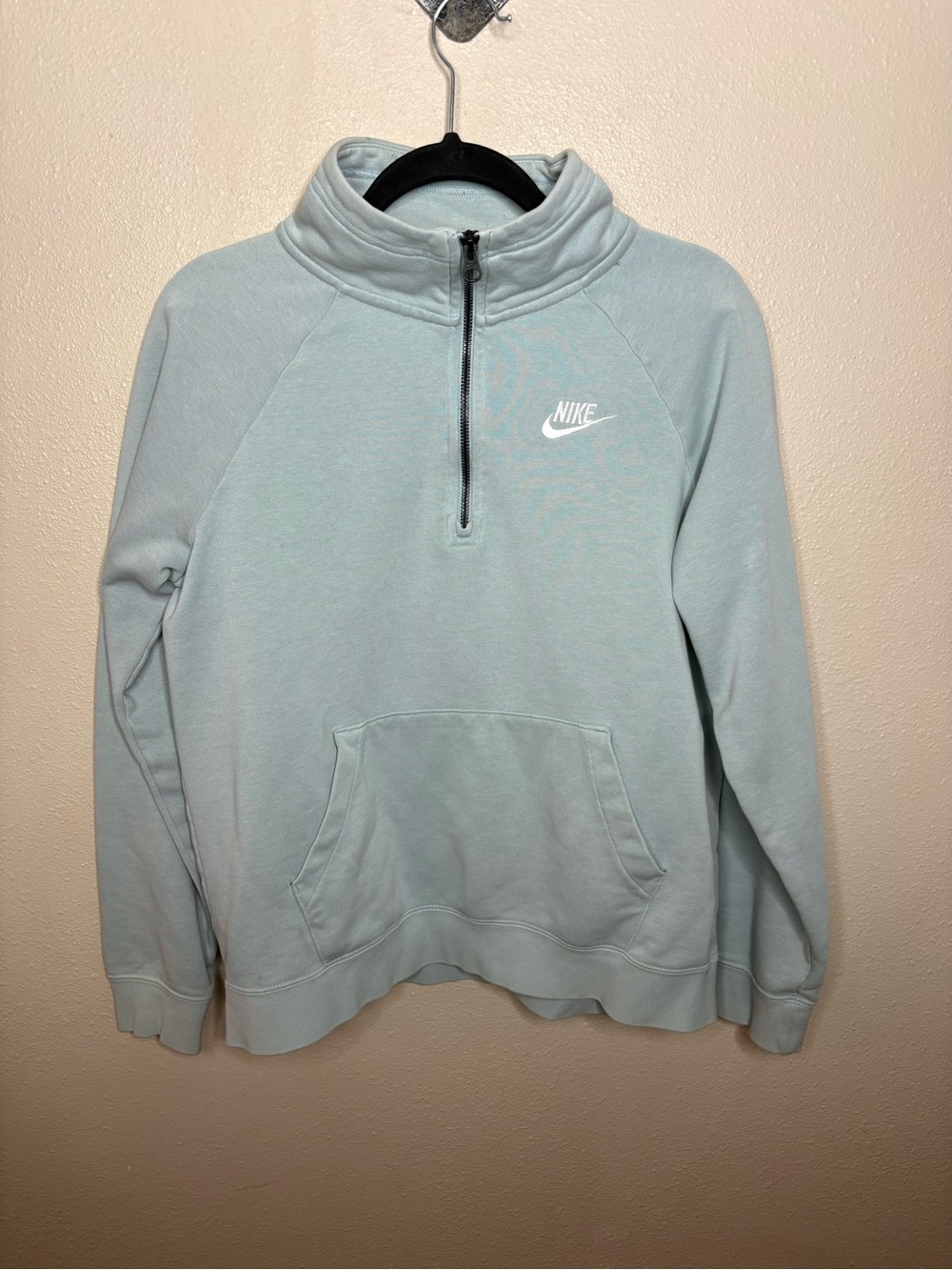 NIKE Women’s- Pull Over-Size: Small-Soft Mint